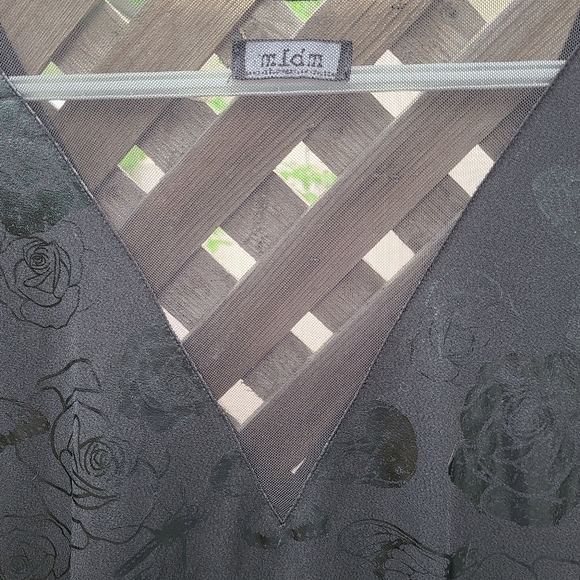 mblm black skull rose faux wrap dress Size 2 (22) - Picture 4 of 7